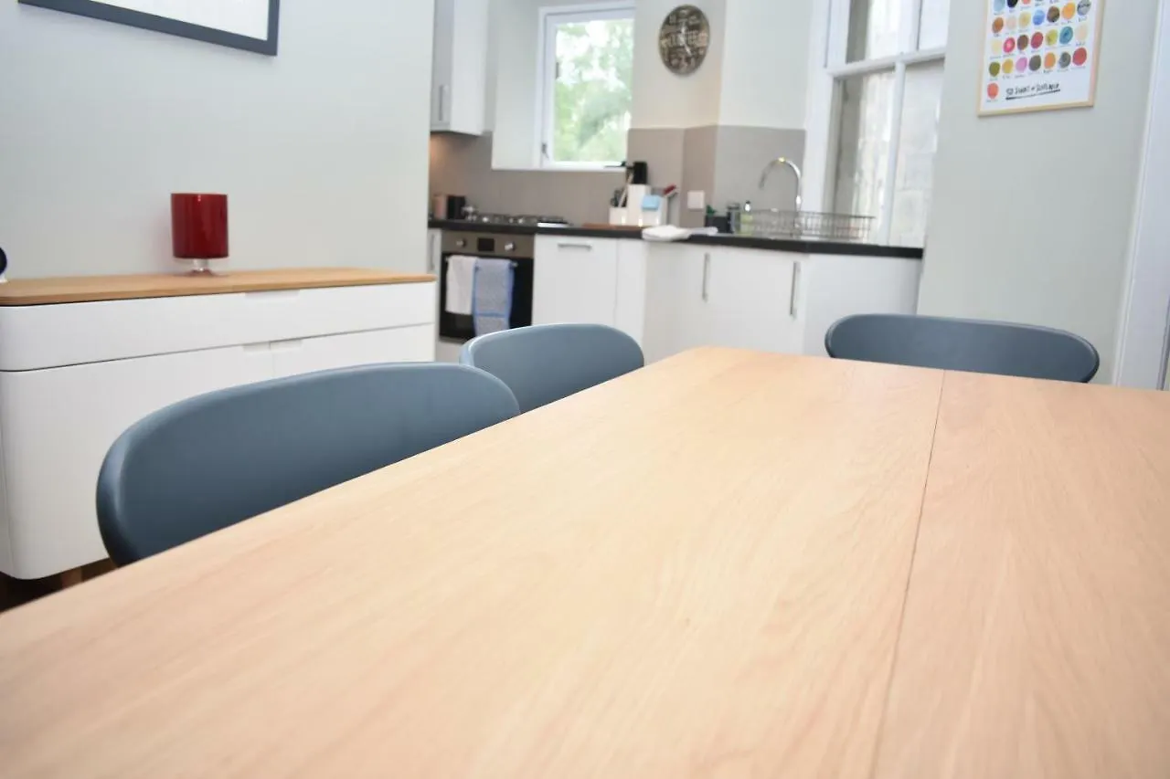 אדינבורו High Street - Modern Scandi Design Apartment In The Heart Of The Old Town!