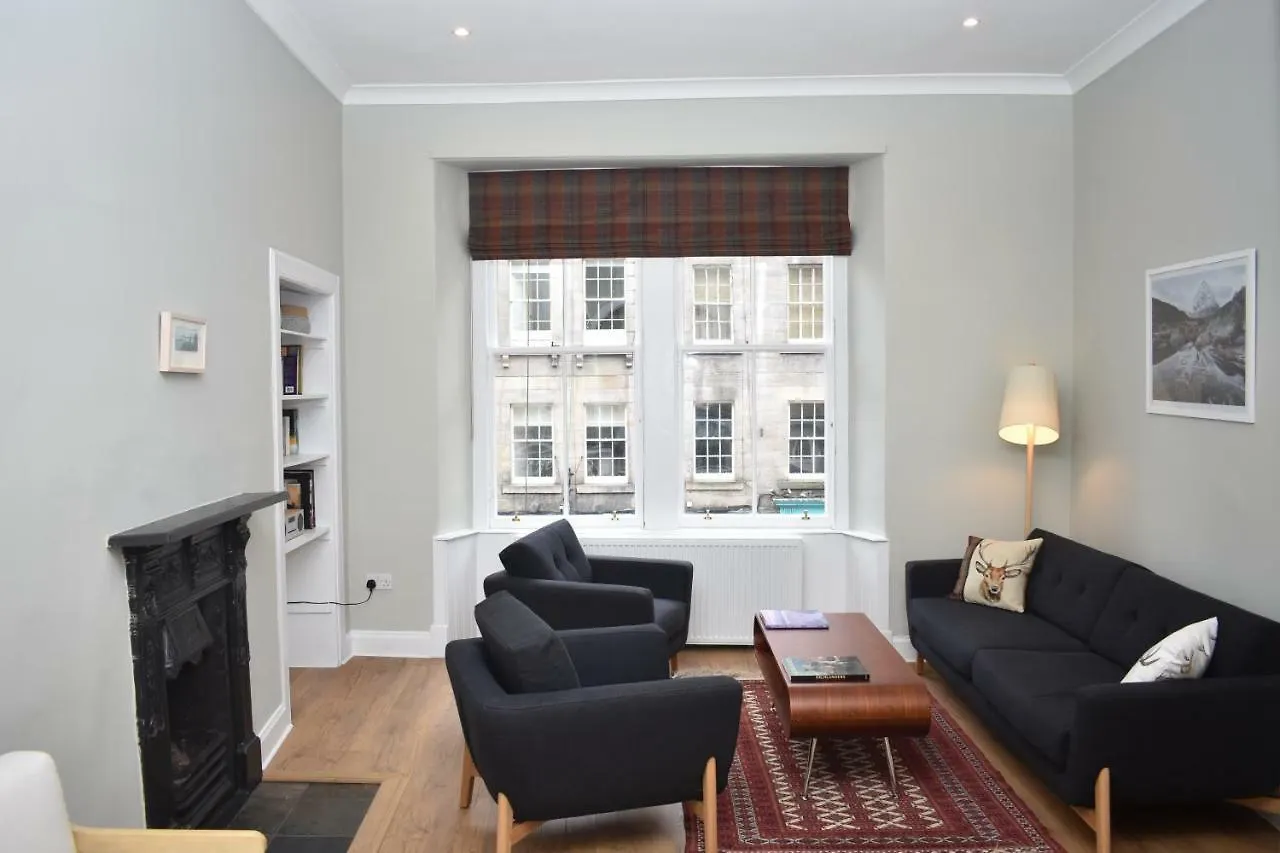 אדינבורו High Street - Modern Scandi Design Apartment In The Heart Of The Old Town! 0*,  בריטניה